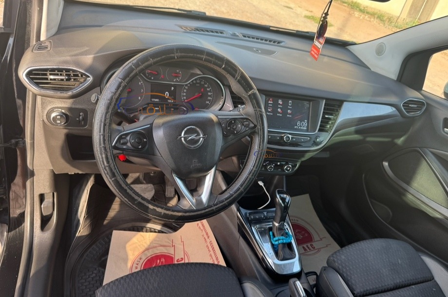 Crossland Opel Black