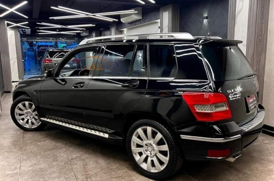 GLK 350 Mercedes أسود