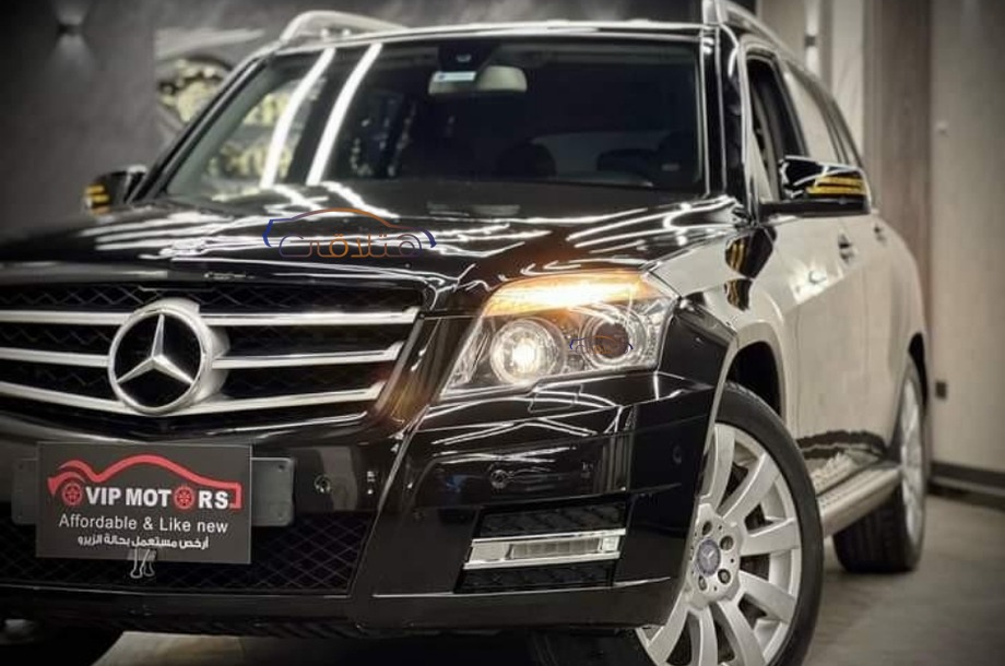 GLK 350 Mercedes أسود