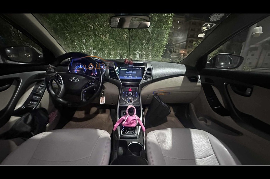 Elantra MD Hyundai Gold