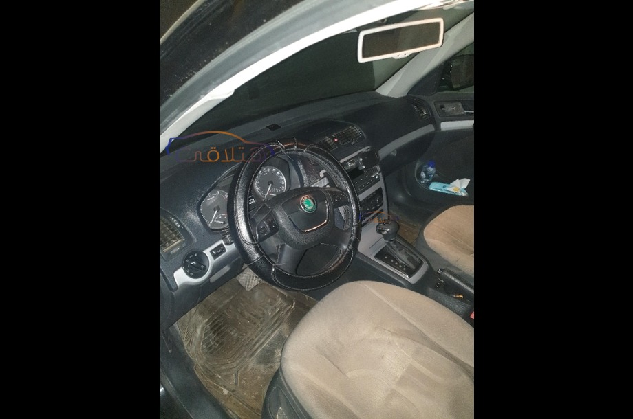 Fantasia Skoda أسود