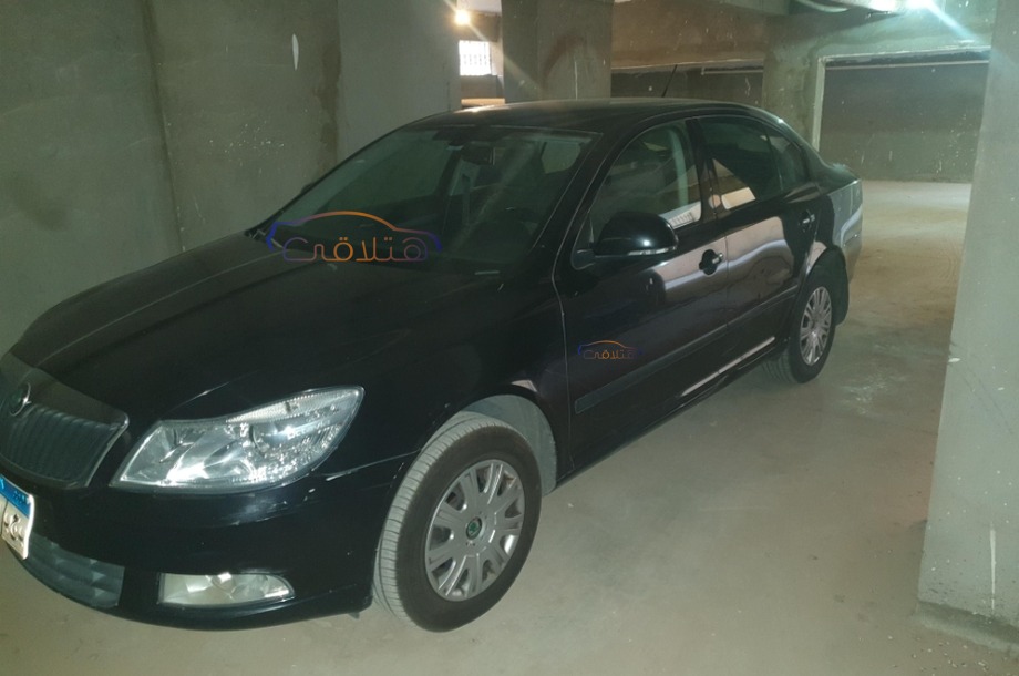 Fantasia Skoda أسود