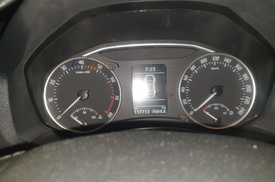 Fantasia Skoda أسود