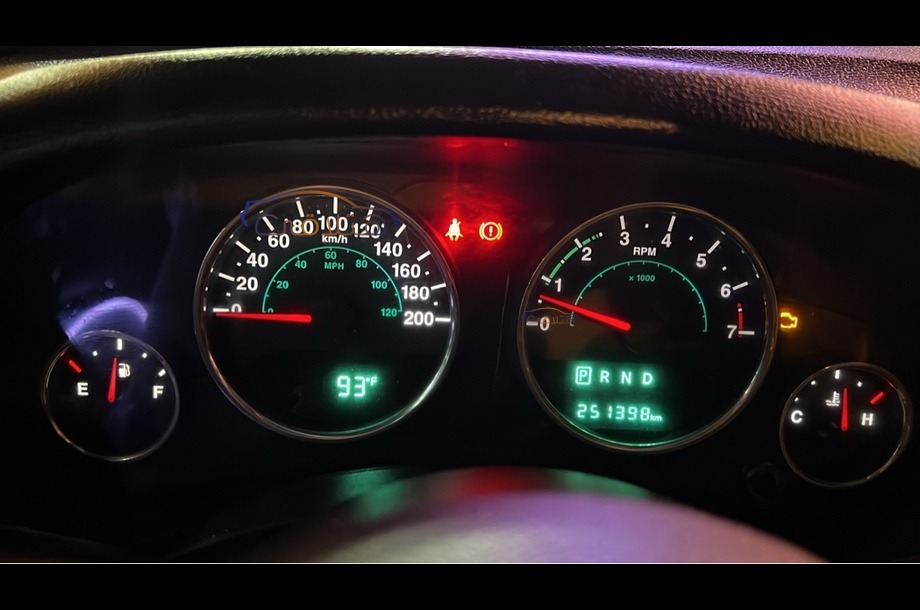 Wrangler Jeep أسود