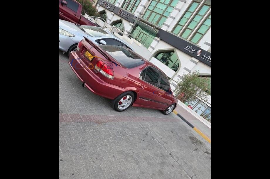 Civic Honda احمر