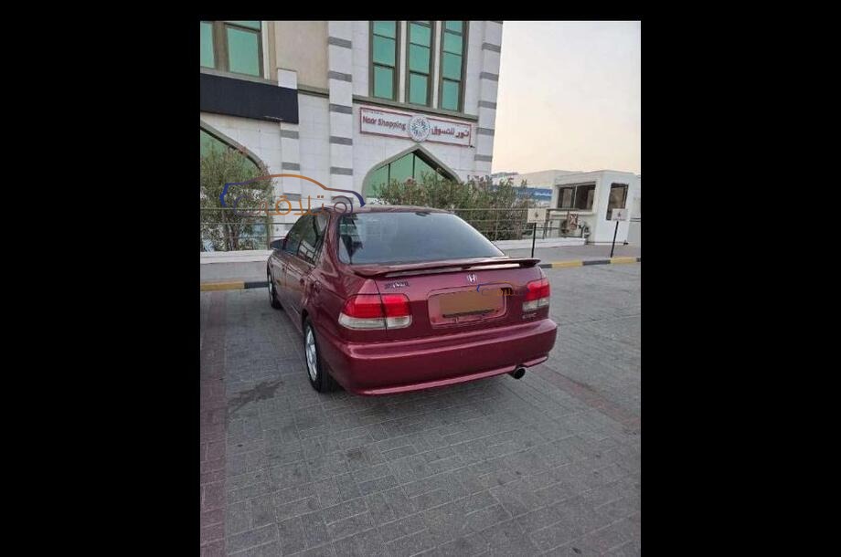 Civic Honda احمر