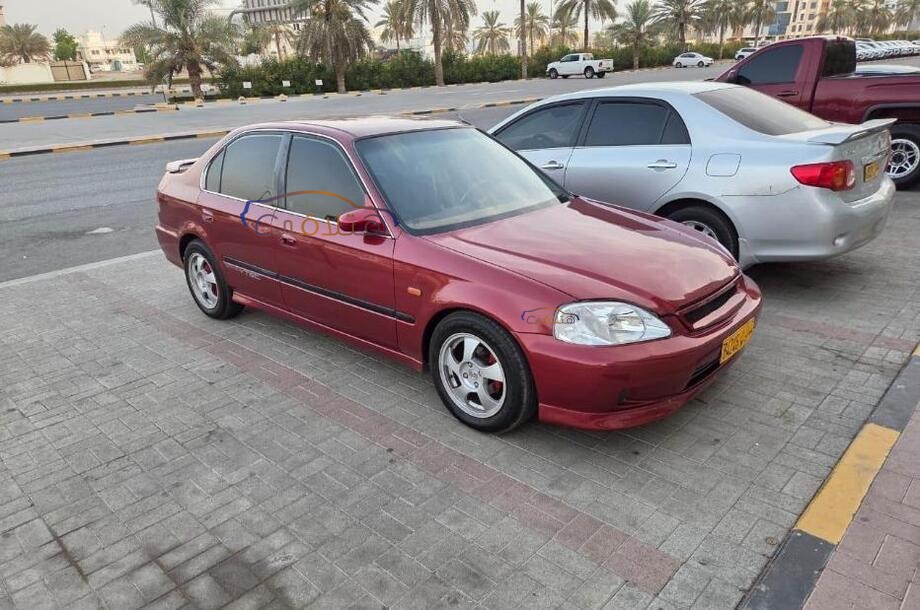 Civic Honda احمر