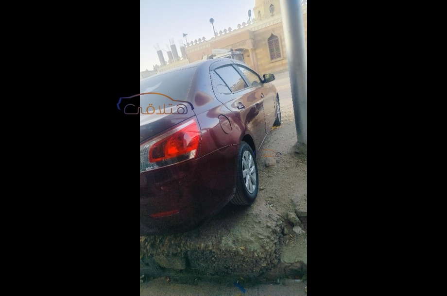 Optra Chevrolet Dark red