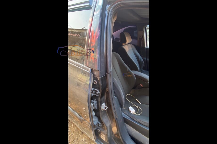 Megane Renault أسود