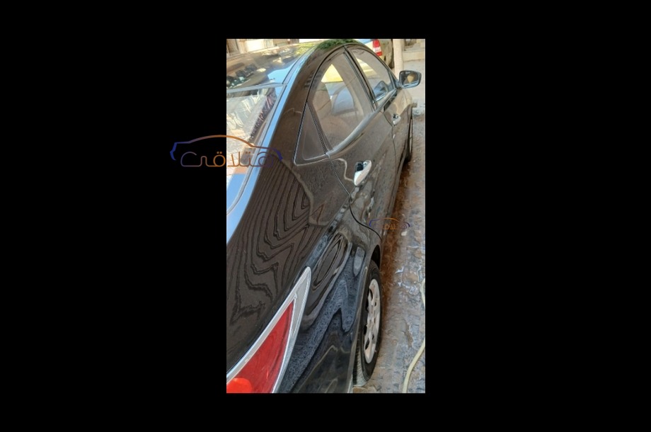 Accent RB Hyundai Black