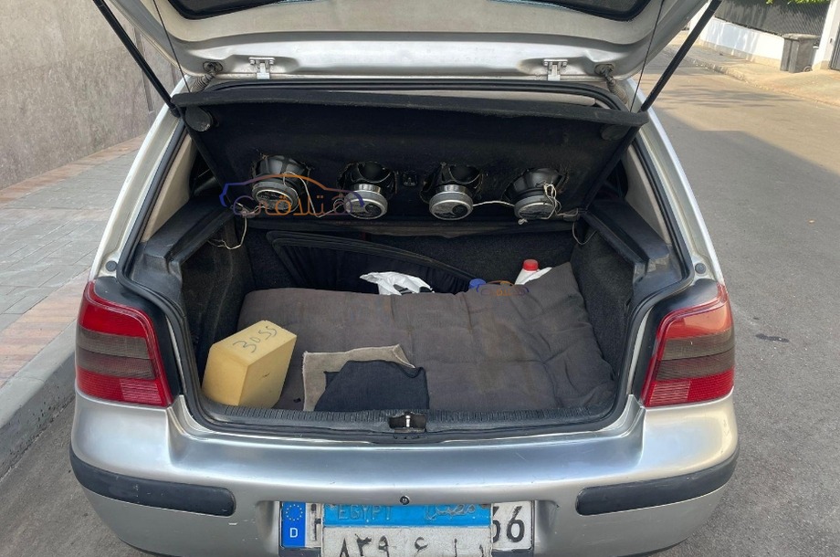 Golf 4 Volkswagen فضي