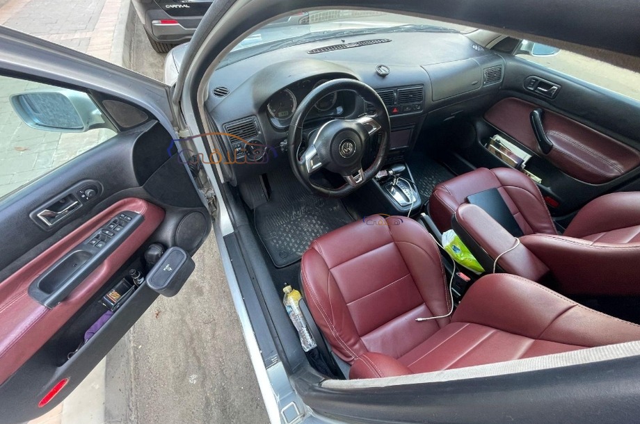 Golf 4 Volkswagen فضي