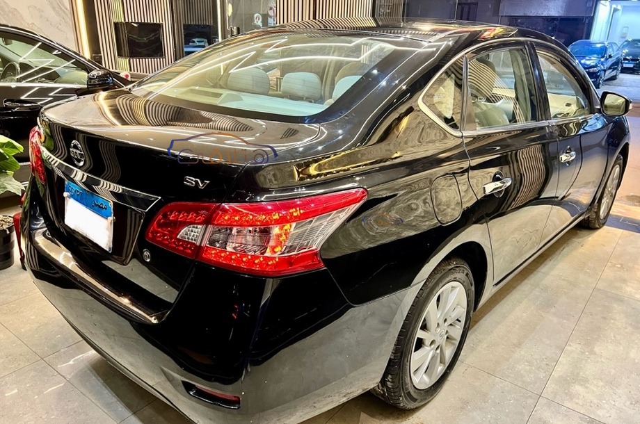 Sentra Nissan Black