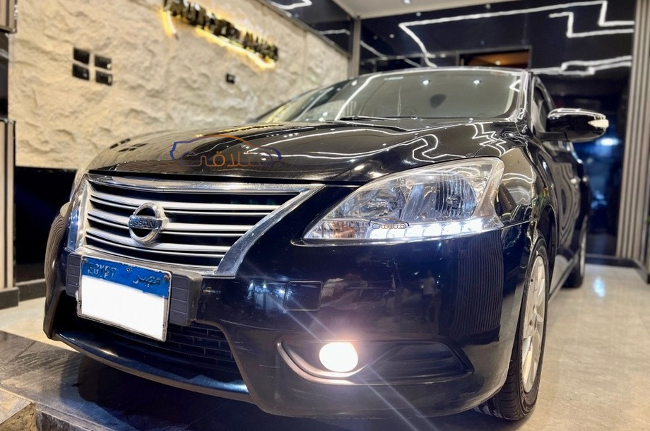 Sentra Nissan Black