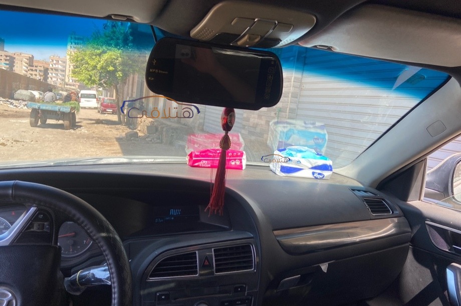 V5 Brilliance فضي