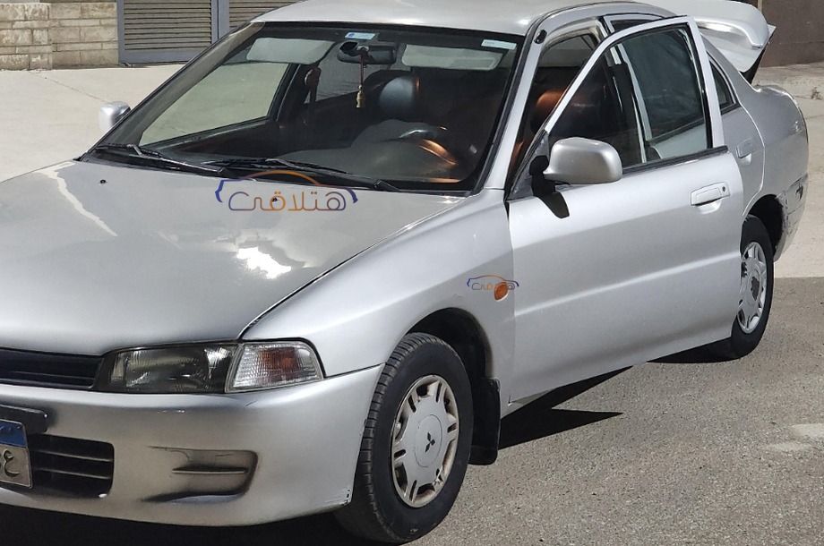 Lancer Crystala Mitsubishi Silver