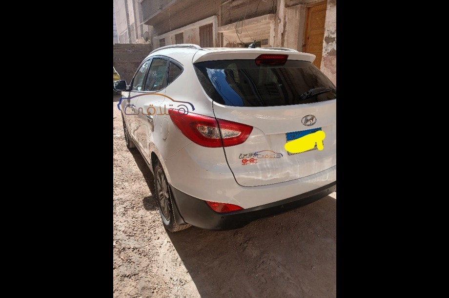 IX 35 Hyundai أبيض