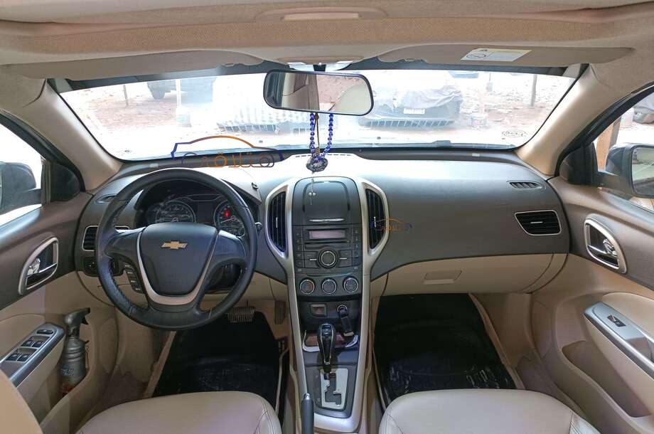 Optra Chevrolet الأزرق الداكن