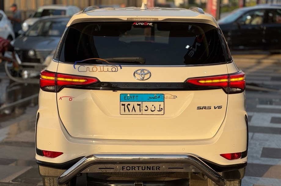 Fortuner Toyota White