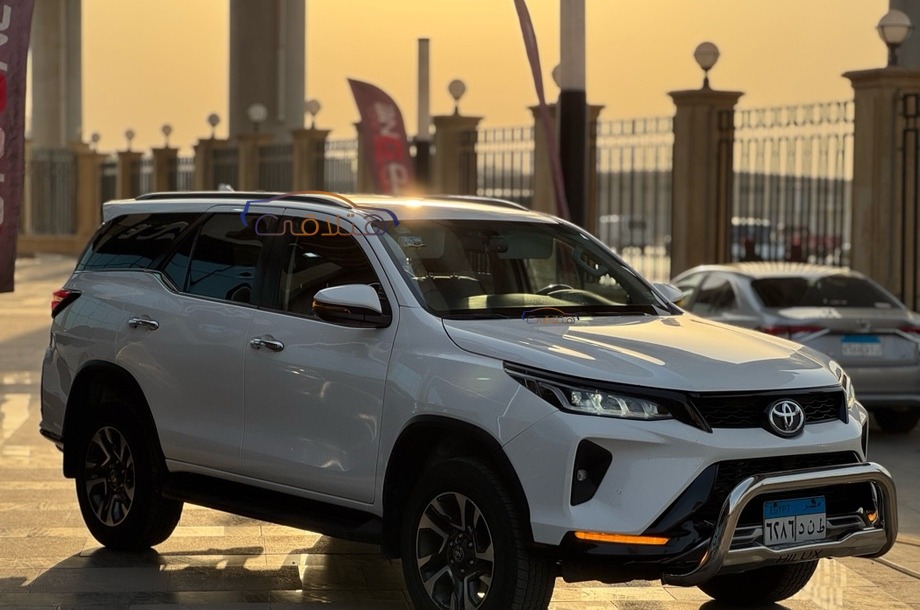 Fortuner Toyota White