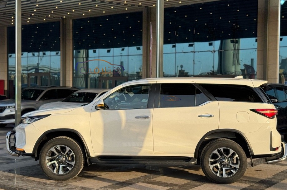 Fortuner Toyota White