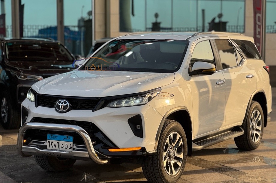 Fortuner Toyota White
