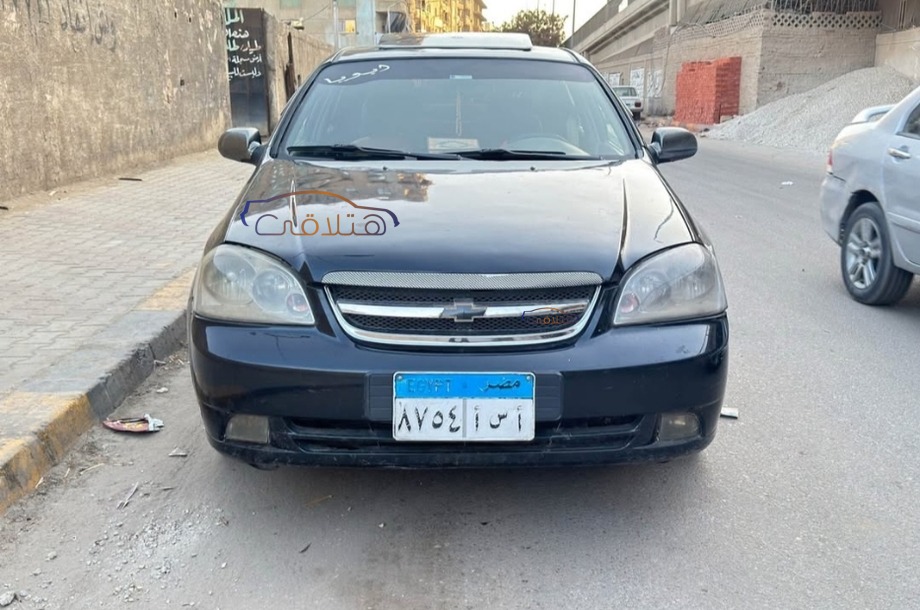 Optra Chevrolet أسود