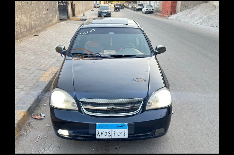 Optra Chevrolet أسود