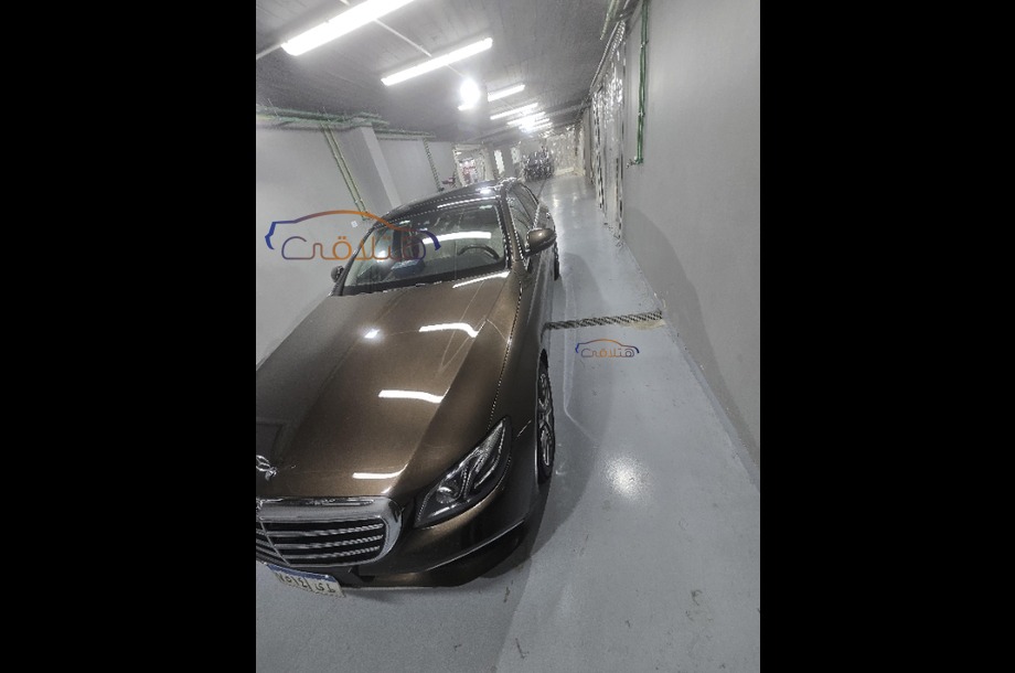 E 180 Mercedes برونزي