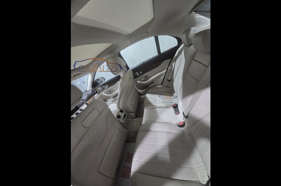 E 180 Mercedes برونزي