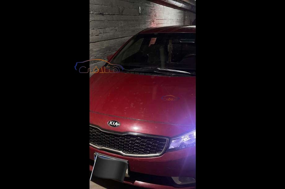 Cerato Kia احمر