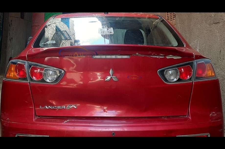 Lancer EX Shark Mitsubishi احمر