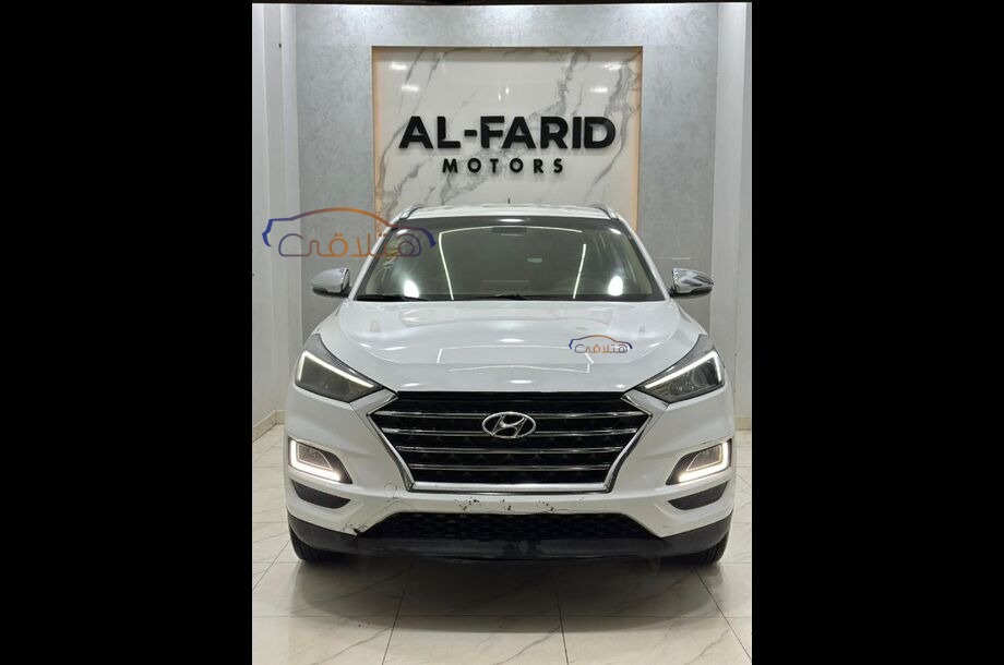 Tucson Hyundai White