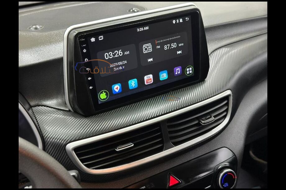 Tucson Hyundai White