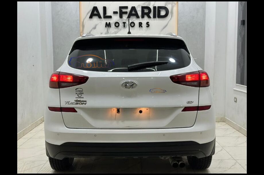 Tucson Hyundai White