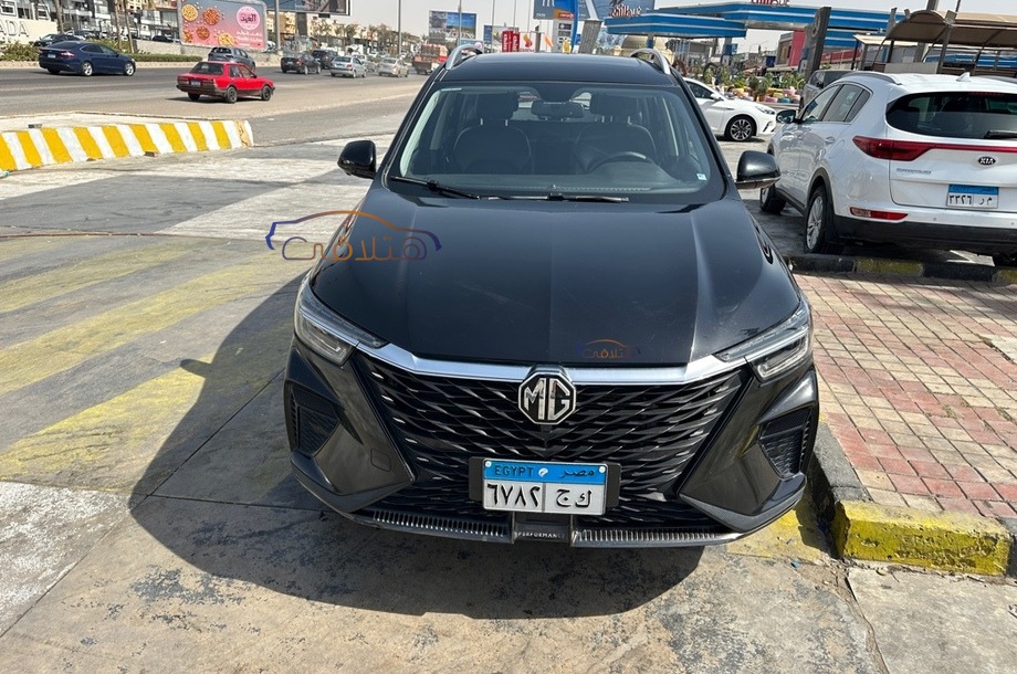 RX5 Plus MG أسود