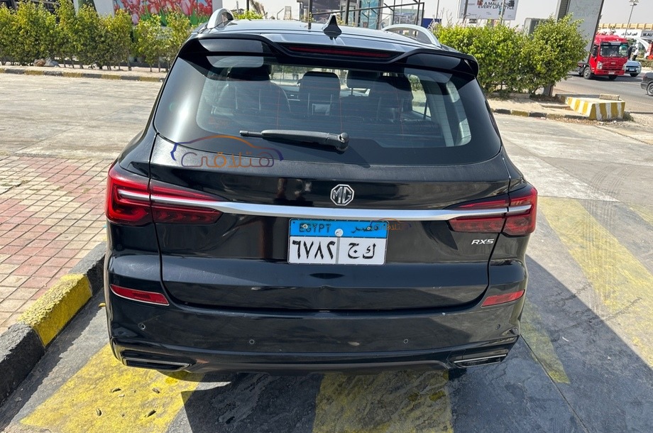 RX5 Plus MG أسود