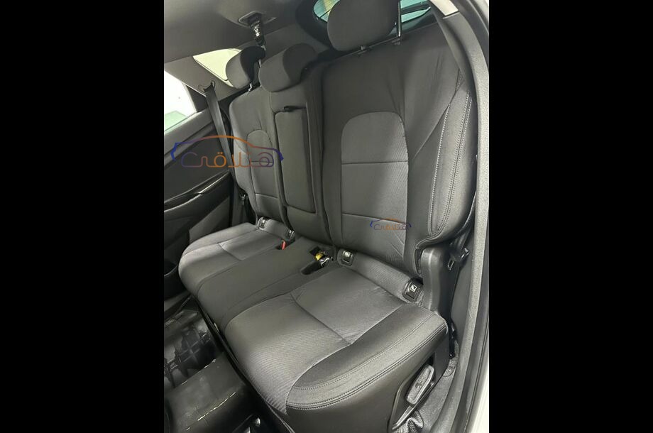 Tucson Hyundai أبيض