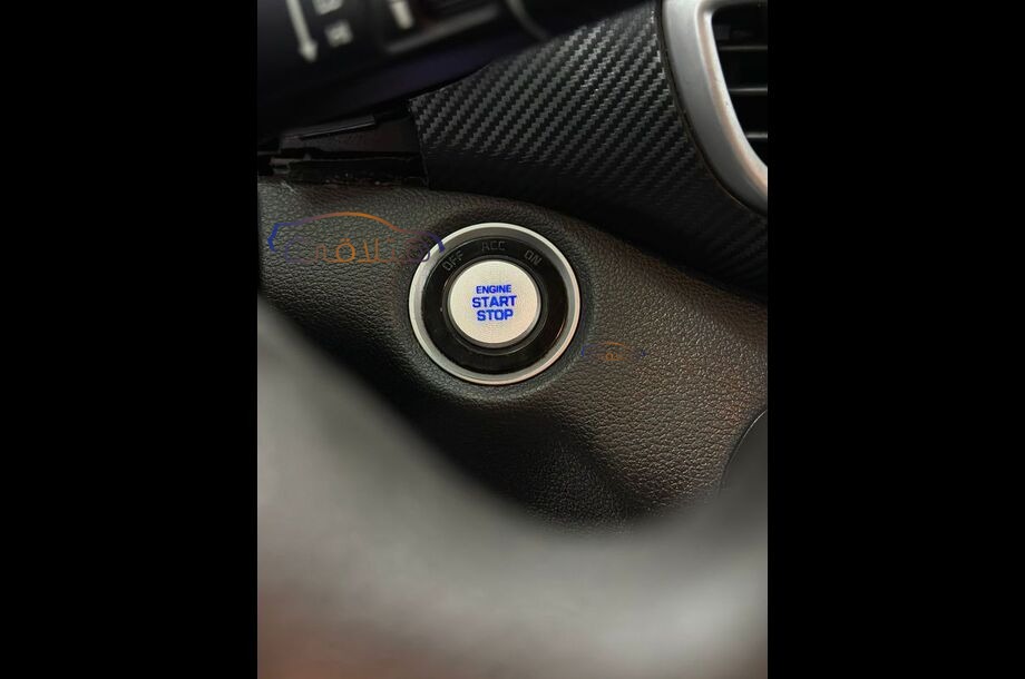 Tucson Hyundai أبيض