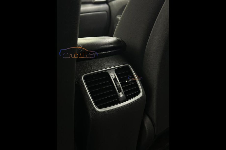 Tucson Hyundai أبيض