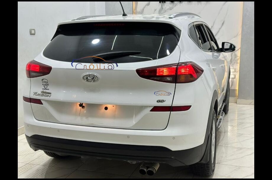 Tucson Hyundai أبيض