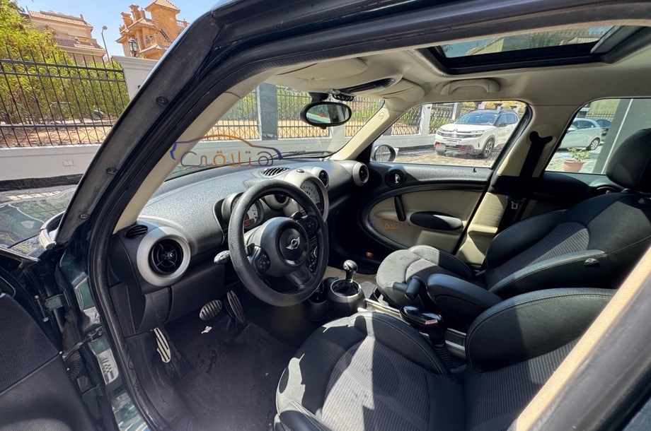 Country man Mini اخضر غامق