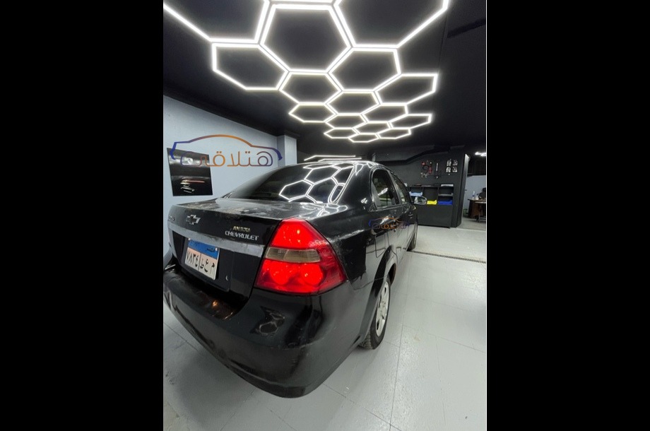 Aveo Chevrolet أسود
