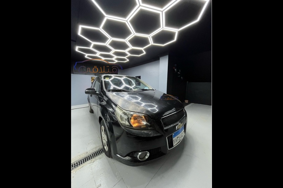 Aveo Chevrolet أسود