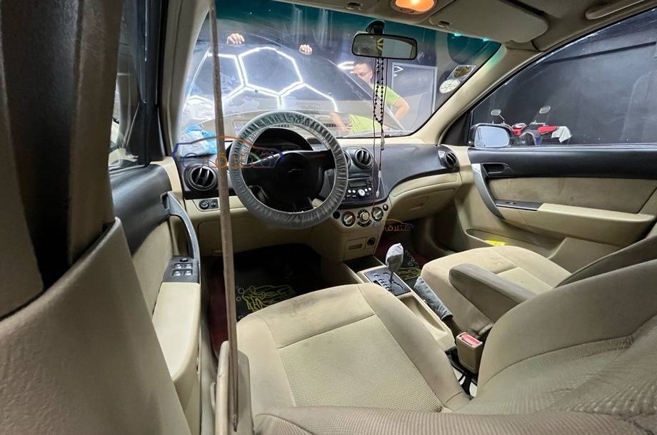 Aveo Chevrolet أسود