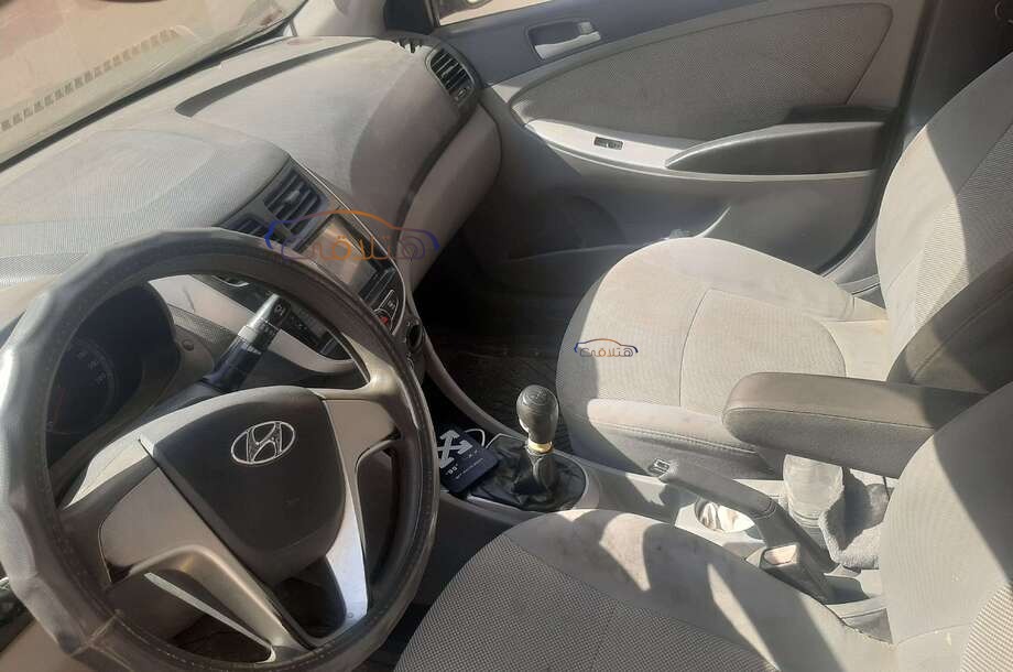Accent RB Hyundai رمادي