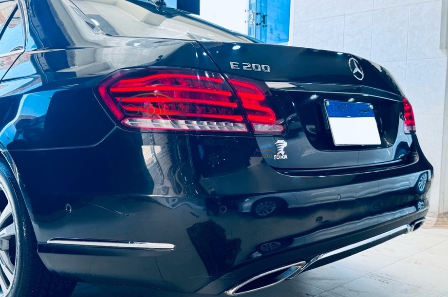 E 200 Mercedes Black