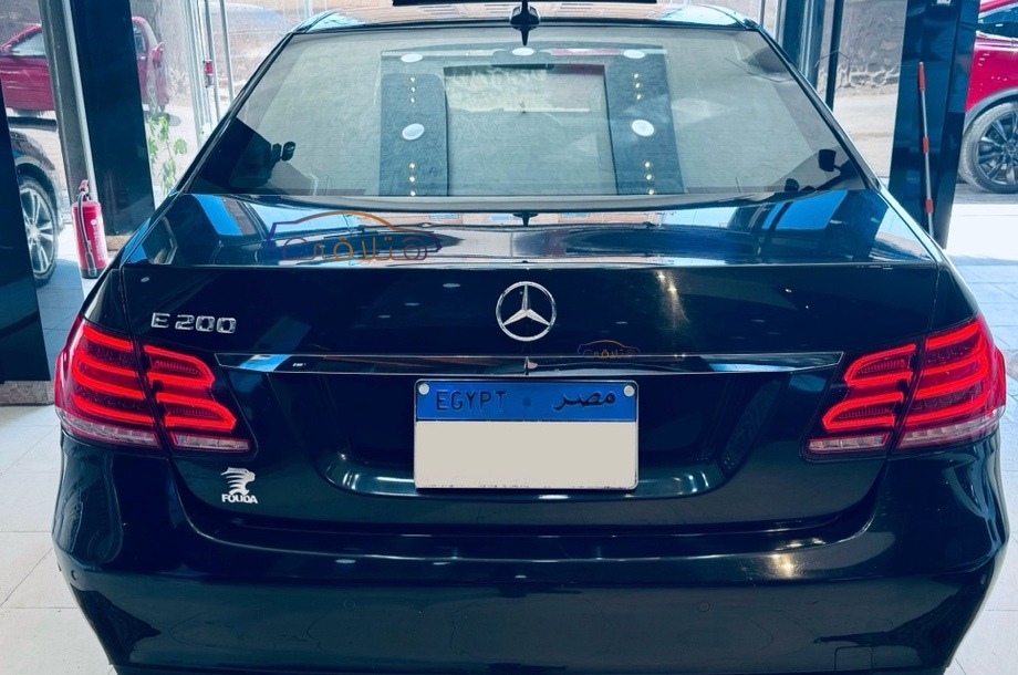 E 200 Mercedes Black