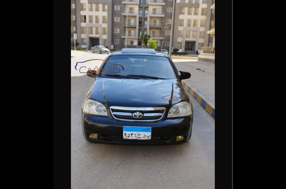 Optra Chevrolet أسود