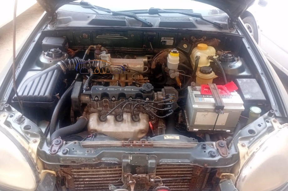 Lanos Daewoo اخضر غامق